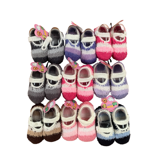 Baby knitted shoes